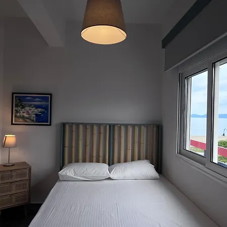 Makedos Sea View *