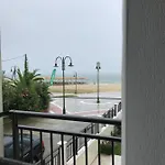 Makedos Sea View *