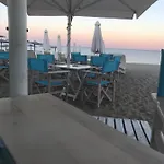 Makedos Sea View *