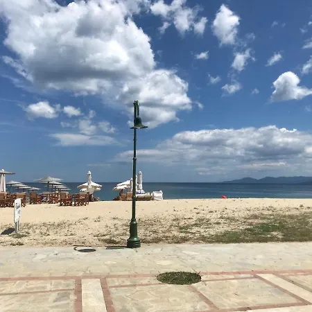 Makedos Sea View *