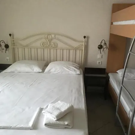 Makedos Sea View شقة Vrasná